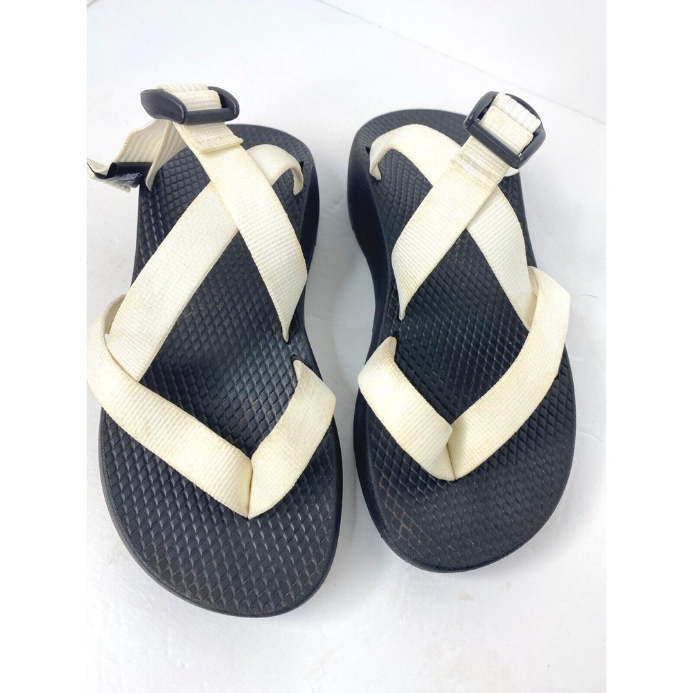 Chaco Woman’s White Strap Sandals Flip Flops Size U.S 6, Black Rubber Adjustable - Picture 2 of 12